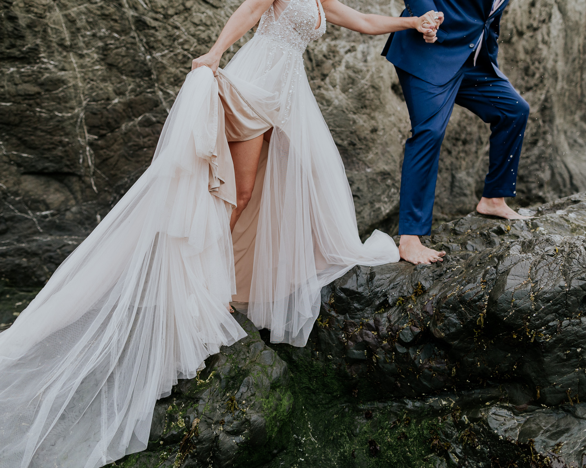 adventure bride elopement oregon coast wedding dress