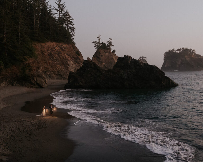 TWO-DAY OREGON COAST HIKING ELOPEMENT