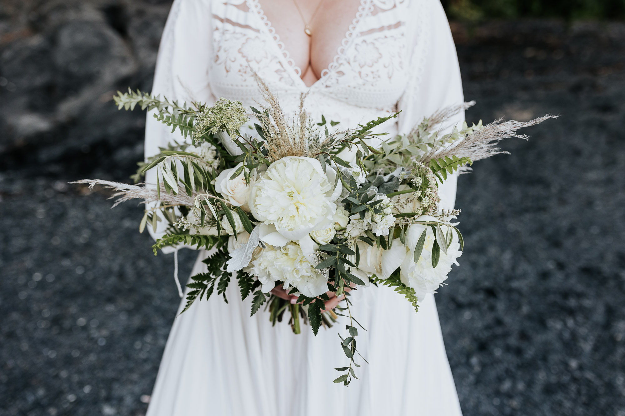 white green natural elopement bouquet
